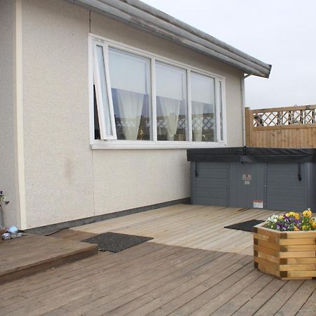 Stori-Bakki Guesthouse-With Hot Tub Egilsstaðir Eksteriør billede